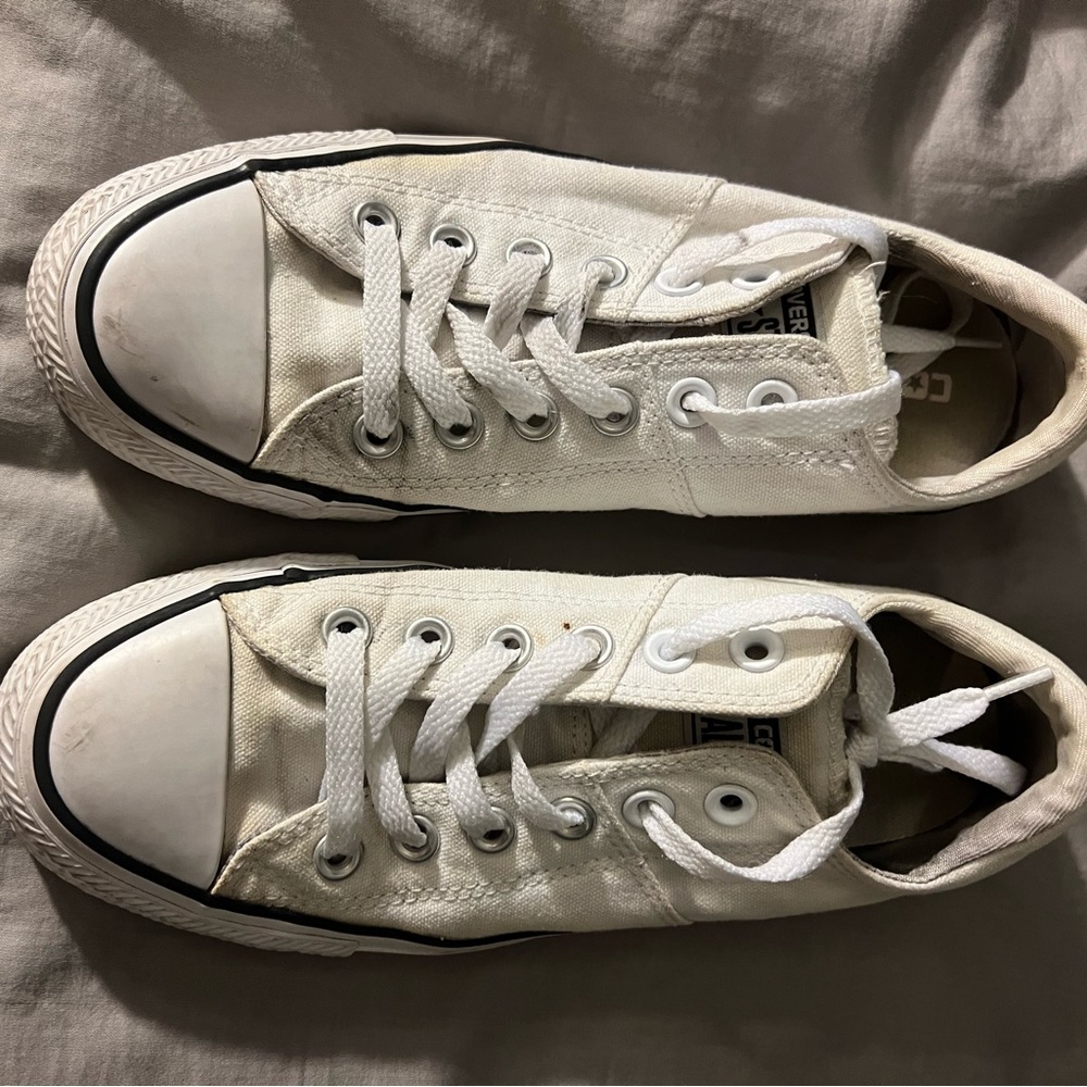 Converse Low Tops
